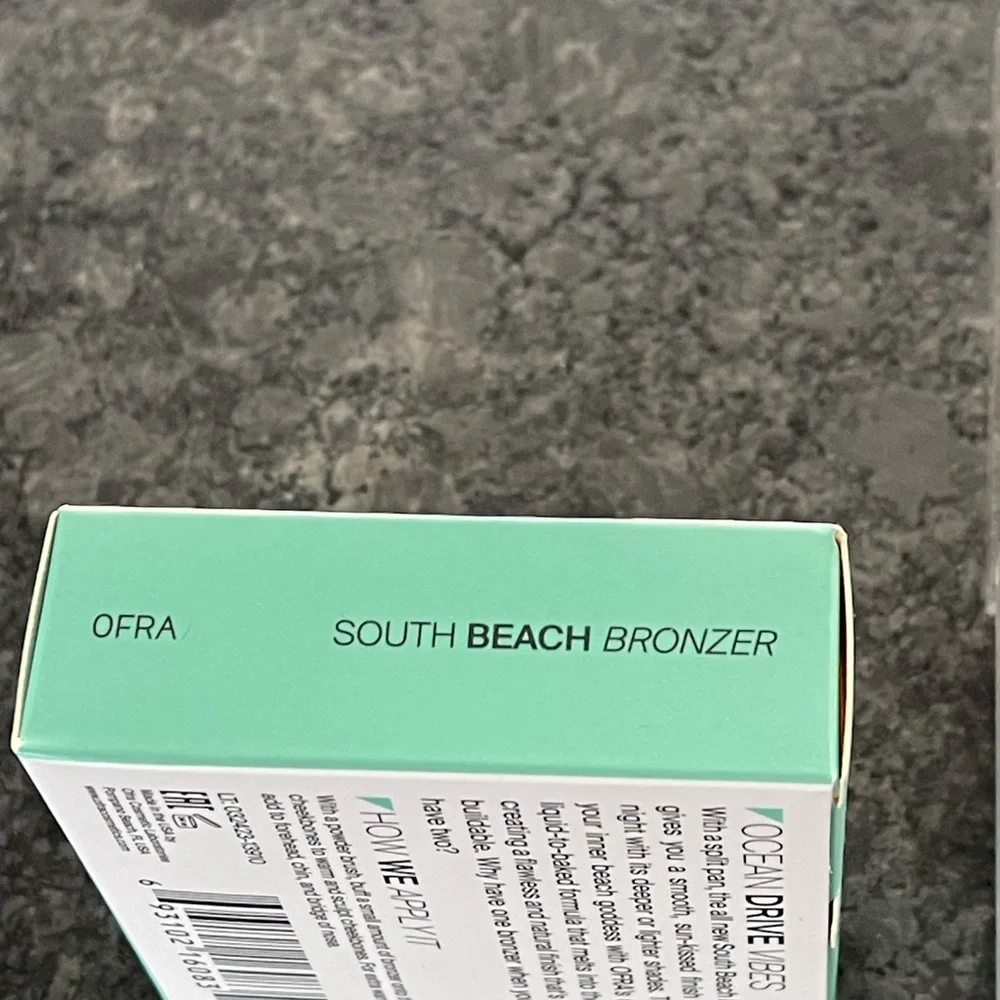 OFRA Cosmetics South Beach versatile split pan bronzer inspired by South Beach